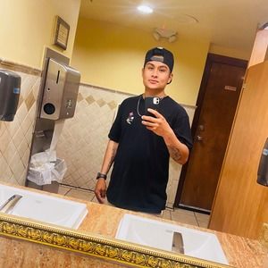 Meet your Posher, Victor